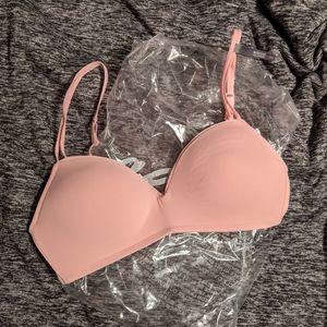 NWT Aerie 34C wireless bra